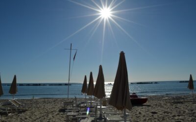 Siamo in collina ma a poca distanza dal mare